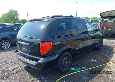 2005 Chrysler Town & Country z USA, uszkodzony, nr VIN 1C4GP45R15B102279